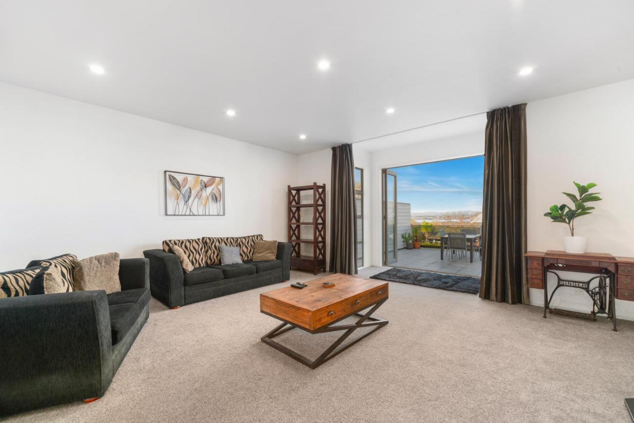 Lakeview Luxury - Taupo Holiday Apartment Екстериор снимка